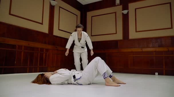 Pelea Las Niñas Entrenan Para Entrenar Judo Jujitsu — Vídeo de stock
