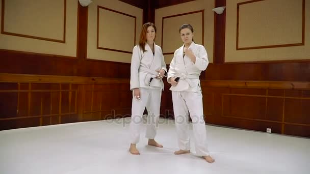 Strijd Meisjes Trainen Voor Opleiding Judo Jiujitsu — Stockvideo