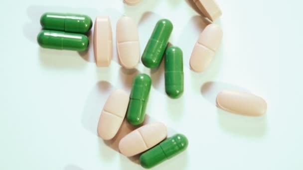Pillen Verschiedene Tabletten Groß Geschossen — Stockvideo