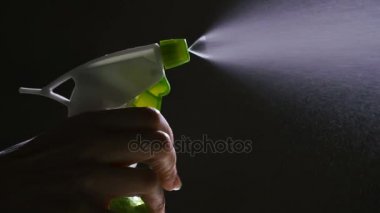 Sprey şişe su ile geçerli