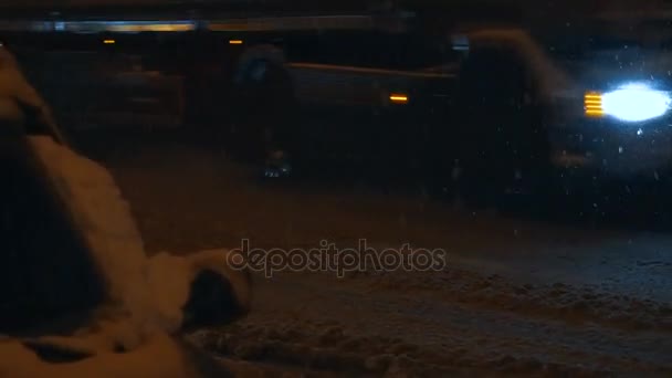 Schneefall Maschinen Mit Schnee Bedeckt — Stockvideo