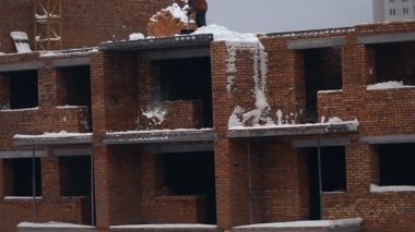 Yeni binalar. Yeni bir Bina İnşaatı