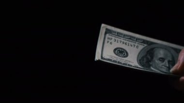 Para. Eller dolar saymak