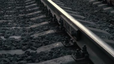Tren. Trenler için demiryolu raylar