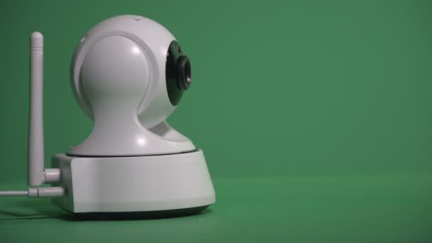 Камера Наблюдения Камера Наблюдения Поворачивает Камеру Разных Направлениях — стоковое видео
