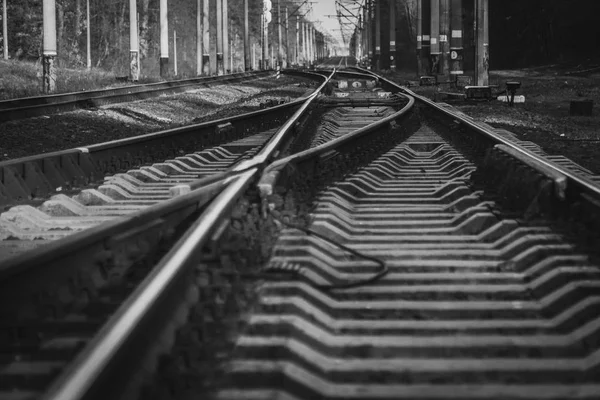 Ferroviária. Carris ferroviários para comboios — Fotografia de Stock