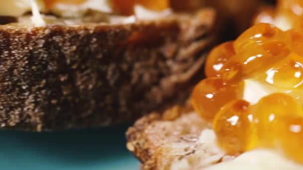 Red Caviar Red Caviar Spread Brown Bread Butter — Stockvideo