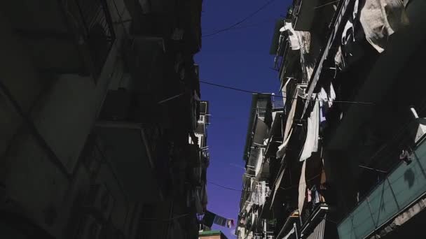住宅地が悪い ナポリの住宅地が悪い イタリア — ストック動画