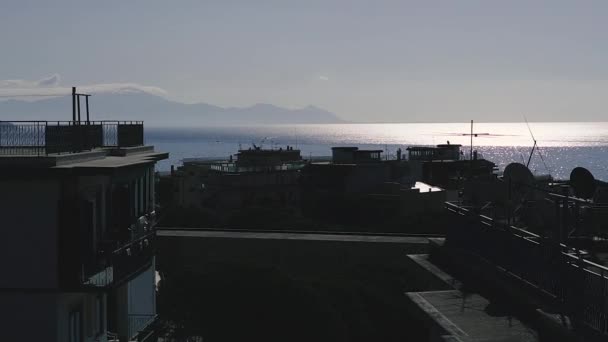 靠近大海的住宅建筑 意大利 — 图库视频影像
