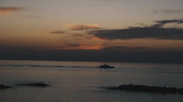 Nave Barco Está Navegando Mar Isla Ischia Italia — Vídeos de Stock