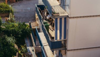 Balkon. Kedilerin yaşadığı balkon..