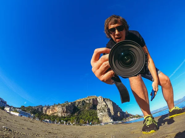 Shoot Yourself Photographer Takes Himself Camera Terracina Italy — Stock Photo, Image