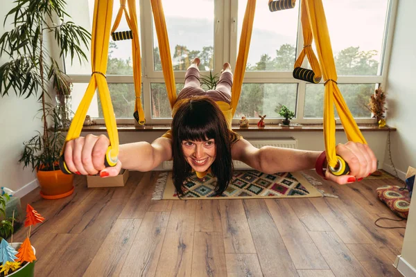 Fly Yoga Woman Doing Yoga Exercises Hammock Apartment — Stock Photo, Image