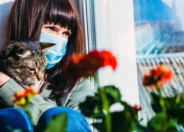 Virus Woman Sitting Cat Protective Gauze Mask Virus — Stock Photo, Image