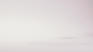 Dünya küresi. Dünya küresi yumuşak bir top şeklinde..