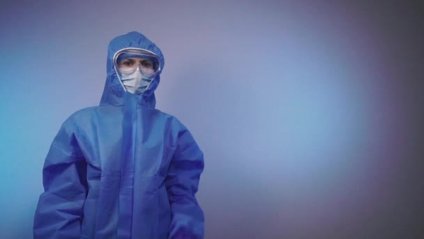 Virus Doctor Standing Protective Medical Suit Virus — Stock Video