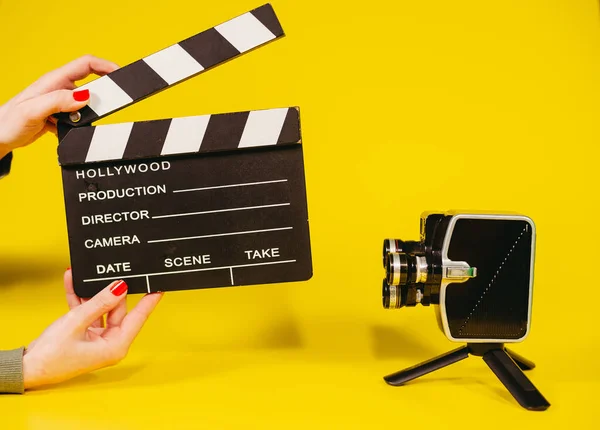 Movie Clapper Board Hand Holds Movie Clapperboard Next Retro Camera — Stock Photo, Image