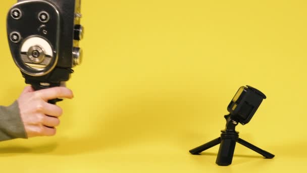 Видеокамера Ретро Камера Современная Цифровая Видеокамера — стоковое видео