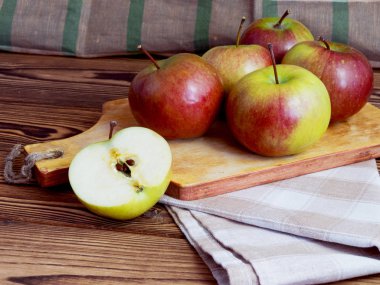 lezzetli taze kırmızı elmalar