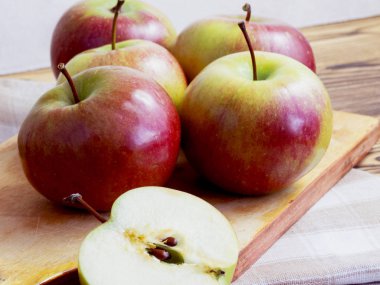 lezzetli taze kırmızı elmalar