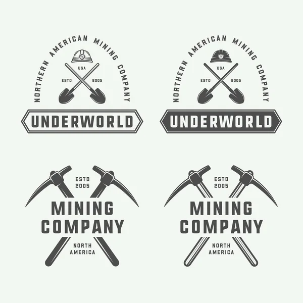 Conjunto de crachás e etiquetas de logotipo retrô de mineração ou construção — Vetor de Stock