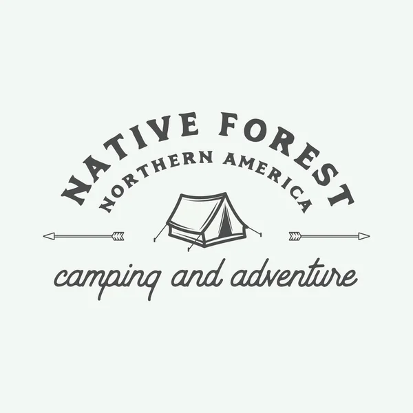 ビンテージの屋外キャンプや冒険のロゴ、バッジ、ラベル — ストックベクタ