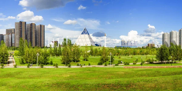President Park en Astana, Kazajstán — Foto de Stock