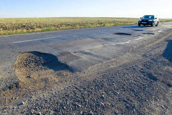Onarım gerektiren kötü yollar