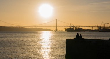 Portekiz Lizbon 'da Peyzaj Günbatımı
