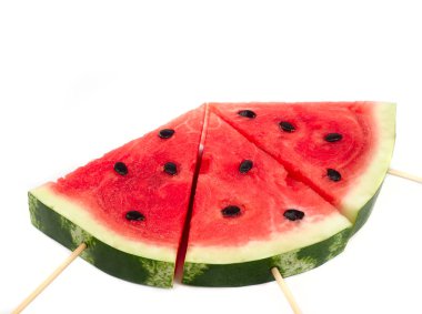 Taze sulu-karpuz metin için yer ile beyaz bir arka plan üzerinde.