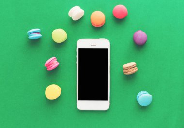 Yeşil arka plan akıllı telefon. Reklamları koyabilirsiniz