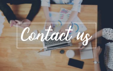 Tablo arka plan yazışma müşteri destek kavramı bize aygıtta ileti iletişim İnşaat