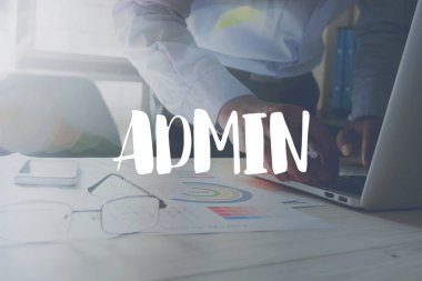 Admin mesaj ofis masa arka plan üzerinde çalışma hakkında.