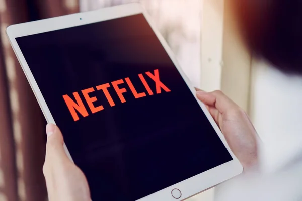 Bangkok Tailandia Enero 2018 Aplicación Netflix Pantalla Tableta Netflix Servicio — Foto de Stock
