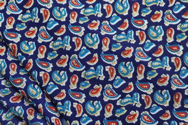 Benekli kumaş, yakın çekim