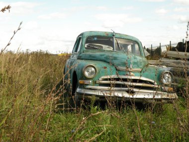 Eski araba alanında