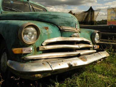 Eski araba alanında