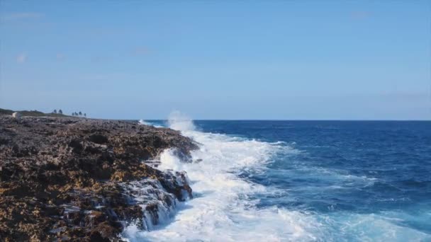 Big Sea Waves Crashing Rocks Rocky Shore Beautiful View Awesome — Stock Video