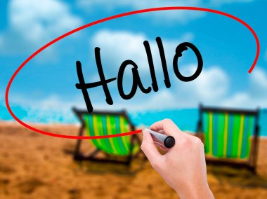 Adam el Hallo (Merhaba Almanca) ile siyah kalemi v üzerinde yazma.