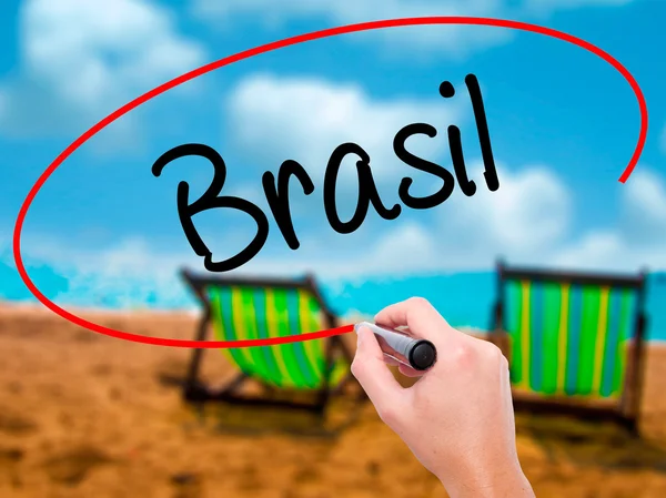 Adam el ile kara leke Brezilya (Portekizce Brezilya) yazma — Stok fotoğraf