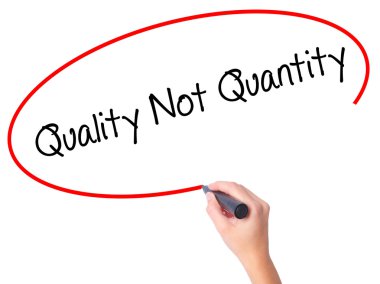 Kadın el kalitesi değil miktarı vis siyah kalemi ile yazma