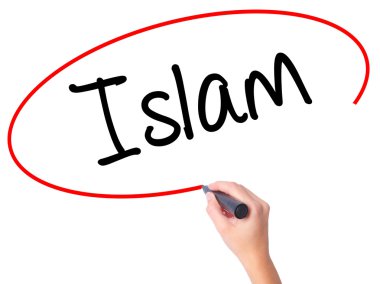 Kadın el Islam ile siyah kalemi görsel ekranda yazma.