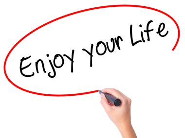 Kadın el Enjoy senin hayat ile siyah kalemi görsel s yazma