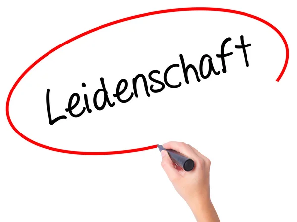 女性的手用黑色写 Leidenschaft （德国的激情） — 图库照片