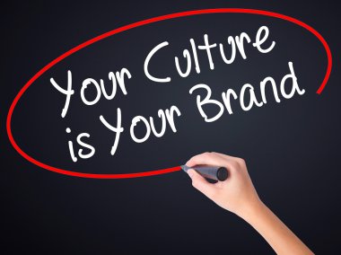 Kadın el yazma Your kültür kişisel marka bir marker ile sona erdi