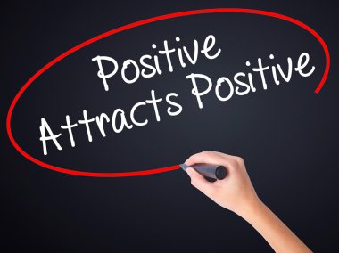 Kadın el yazma olumlu çeken olumlu üzerinde bir marker ile