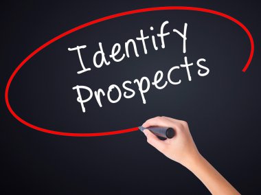 Kadın el yazma tanımlamak umutları üzerinde saydam bir marker ile