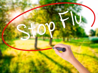 Kadın el yazma durdurmak grip bir marker şeffaf kartı ile