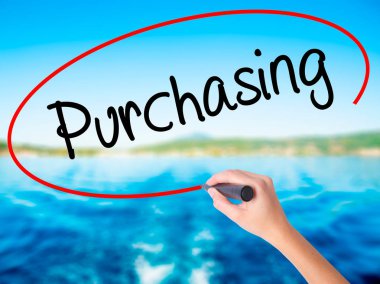 Kadın el yazma satın alma üzerinde şeffaf boa bir marker ile