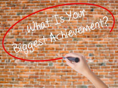 Kadın el yazma senin en büyük başarısı nedir? siyah ile 